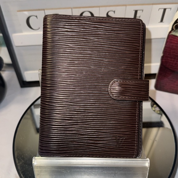 Louis Vuitton Epi Small Ring Agenda Cover in Brown EUC - Picture 2 of 9